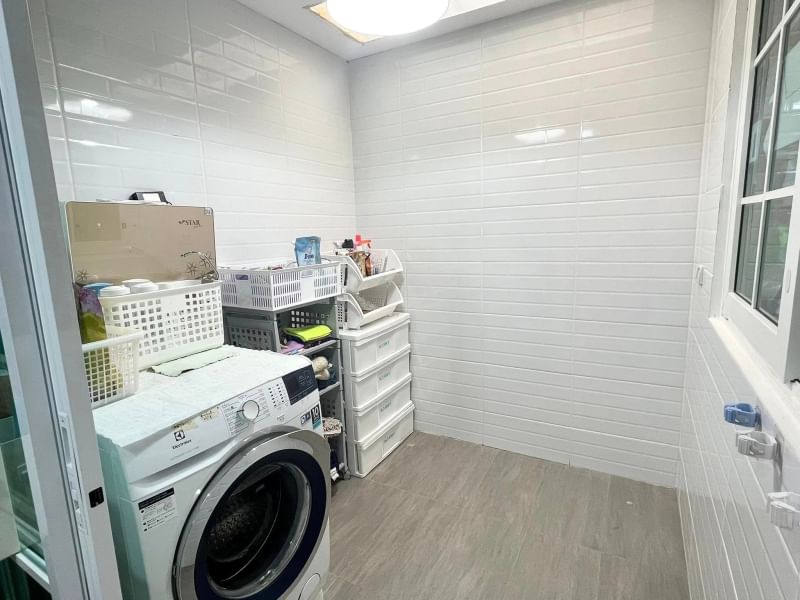 MBB96 ขายทาวน์โฮม 2 ชั้น โกลเด้น ทาวน์ รามอินทรา-วงแหวน