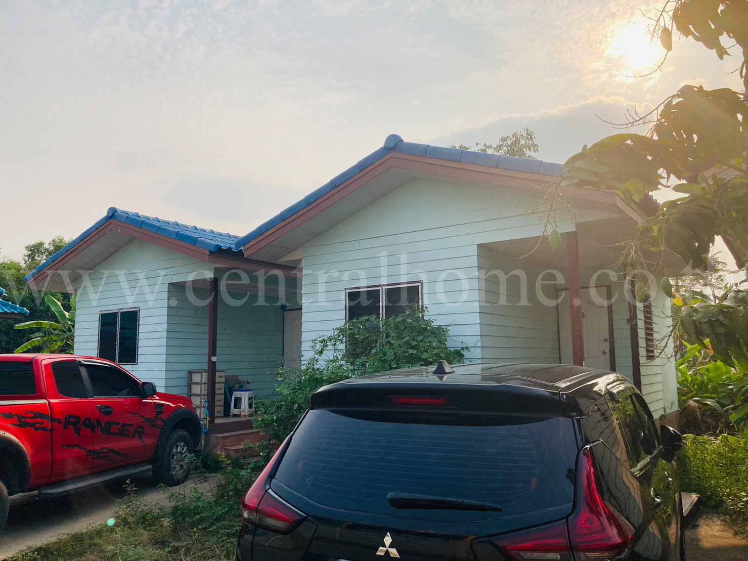 บ้านเดี่ยวชั้นเดียว พร้อมบ้านเช่า 4 หลัง ถนนคลองแอน คลอง 3