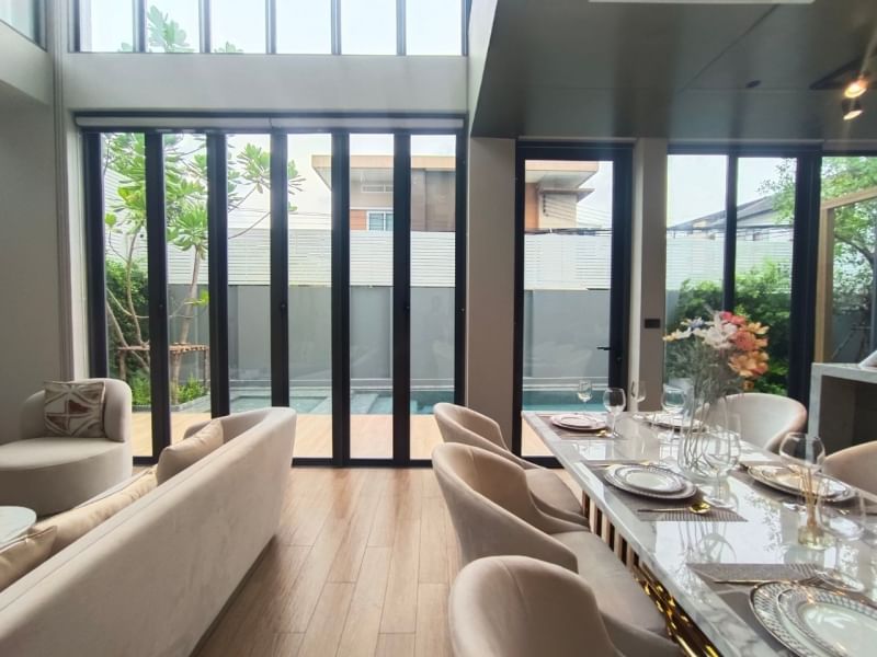 MBB108 บ้านแฝดสุดหรู 3 ชั้นครึ่ง ซอยลาดพร้าว 87