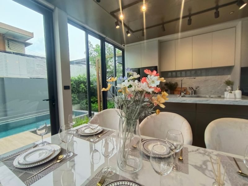 MBB108 บ้านแฝดสุดหรู 3 ชั้นครึ่ง ซอยลาดพร้าว 87