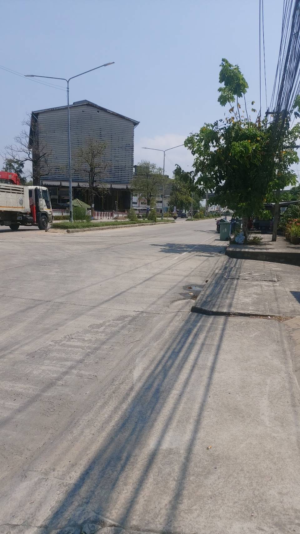 ขายที่ดิน สวย ทำเลดี ติดถนนสุขุมวิท-บางนาตราด บางปะกง