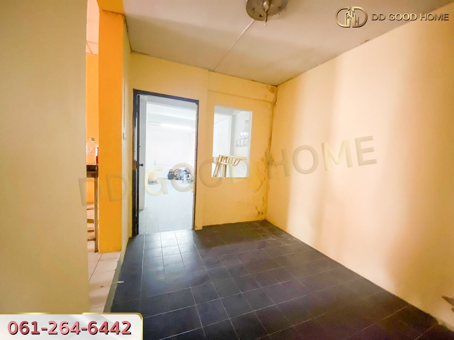 หมู่บ้านพุดตาน เพชรเกษม 81 บ้านเดี่ยวติดถนนใหญ่ ราคาพิเศษ 