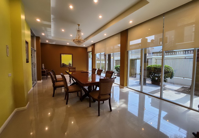 ขายคลังสินค้าพร้อมออฟฟิศ ซอยพหลโยธิน 32 ถนนพหลโยธิน เขตจตุจักร กรุงเทพมหานคร