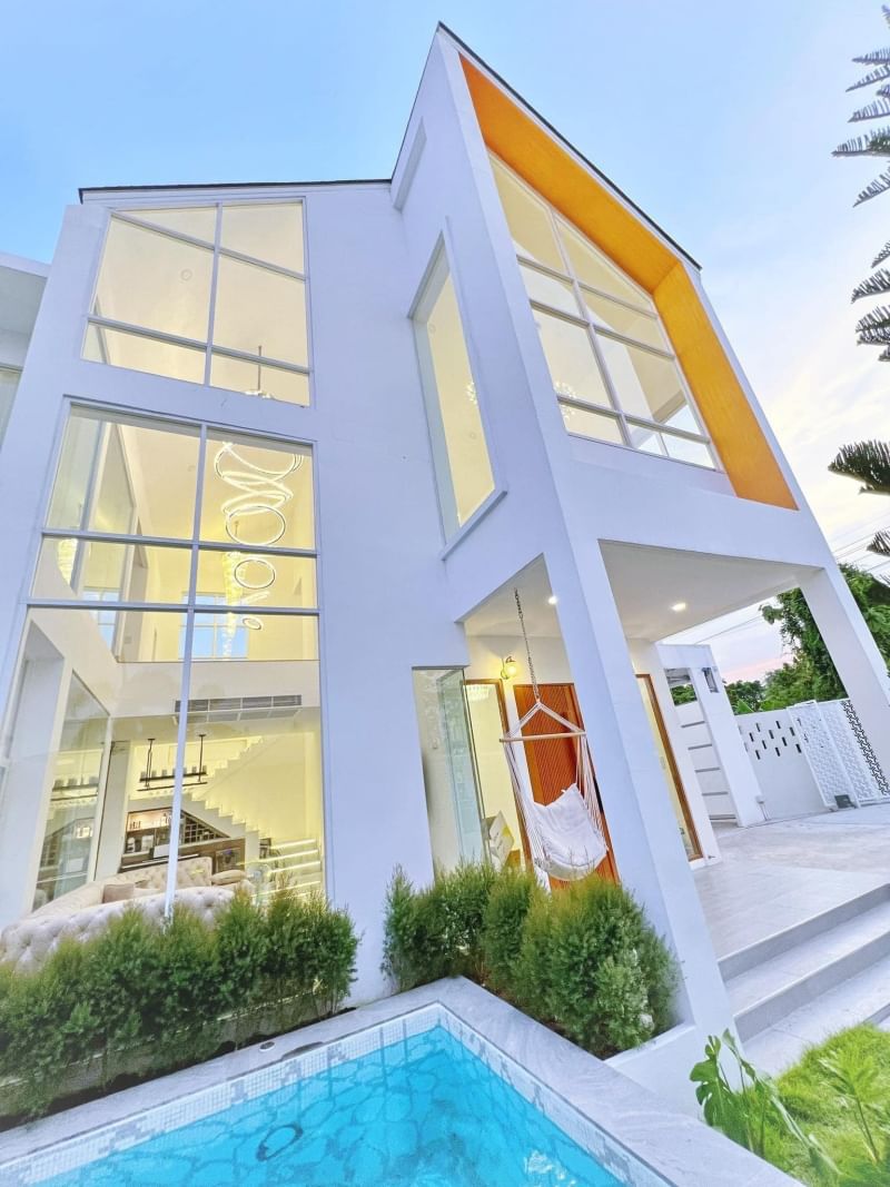 ABB6 ขายพร้อมผู้เช่า บ้านเดี่ยว 3 ชั้น ถนนราชพฤกษ์ ใกล้วงเวียนพระราม 5 ขาย 35,000,000 บาท