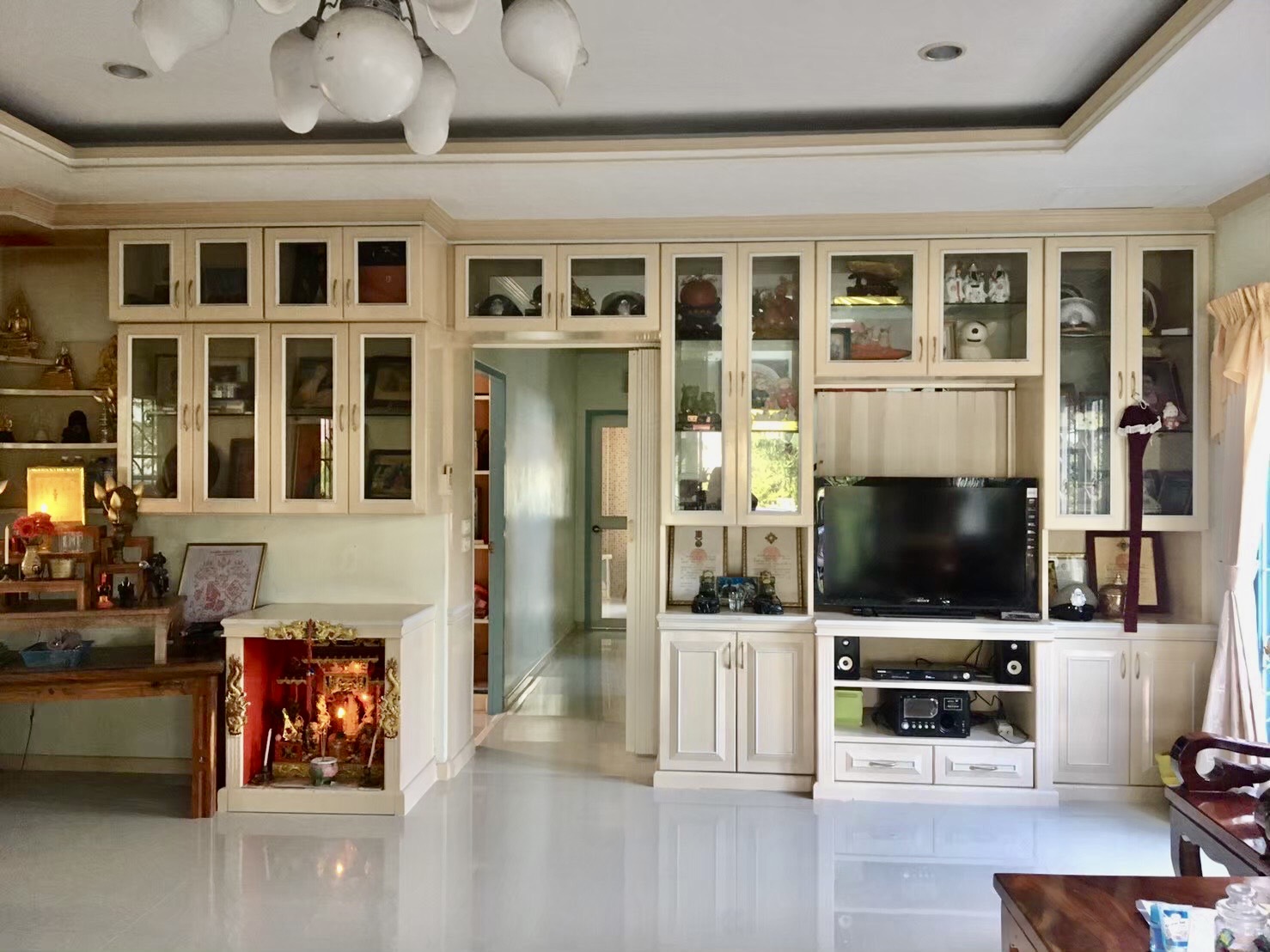 ขาย บ้านเดี่ยวพร้อมที่ดิน น้ำไม่ท่วม 5 นาทีจากเซ็นทรัลพลาซ่า