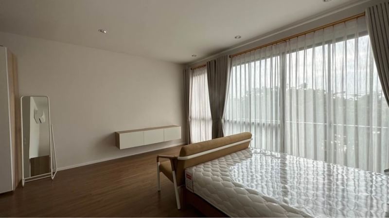 ABB70 ทาวน์โฮม 3 ชั้น บ้านกลางเมือง บางนา-วงแหวน ให้เช่าราคา 27,000 / เดือน (รวมค่าส่วนกลางแล้ว)