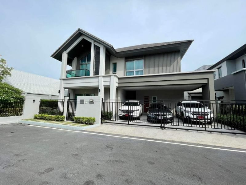 ABB75 บางกอก บูเลอวาร์ด ซิกเนเจอร์ ลาดพร้าว-เสรีไทย (Bangkok Boulevard Signature Ladprao-Serithai) (ซอย 9) บ้านหรู ทําเลในเมือง ติดทะเลสาบ ขาย 49,000,000 บาท