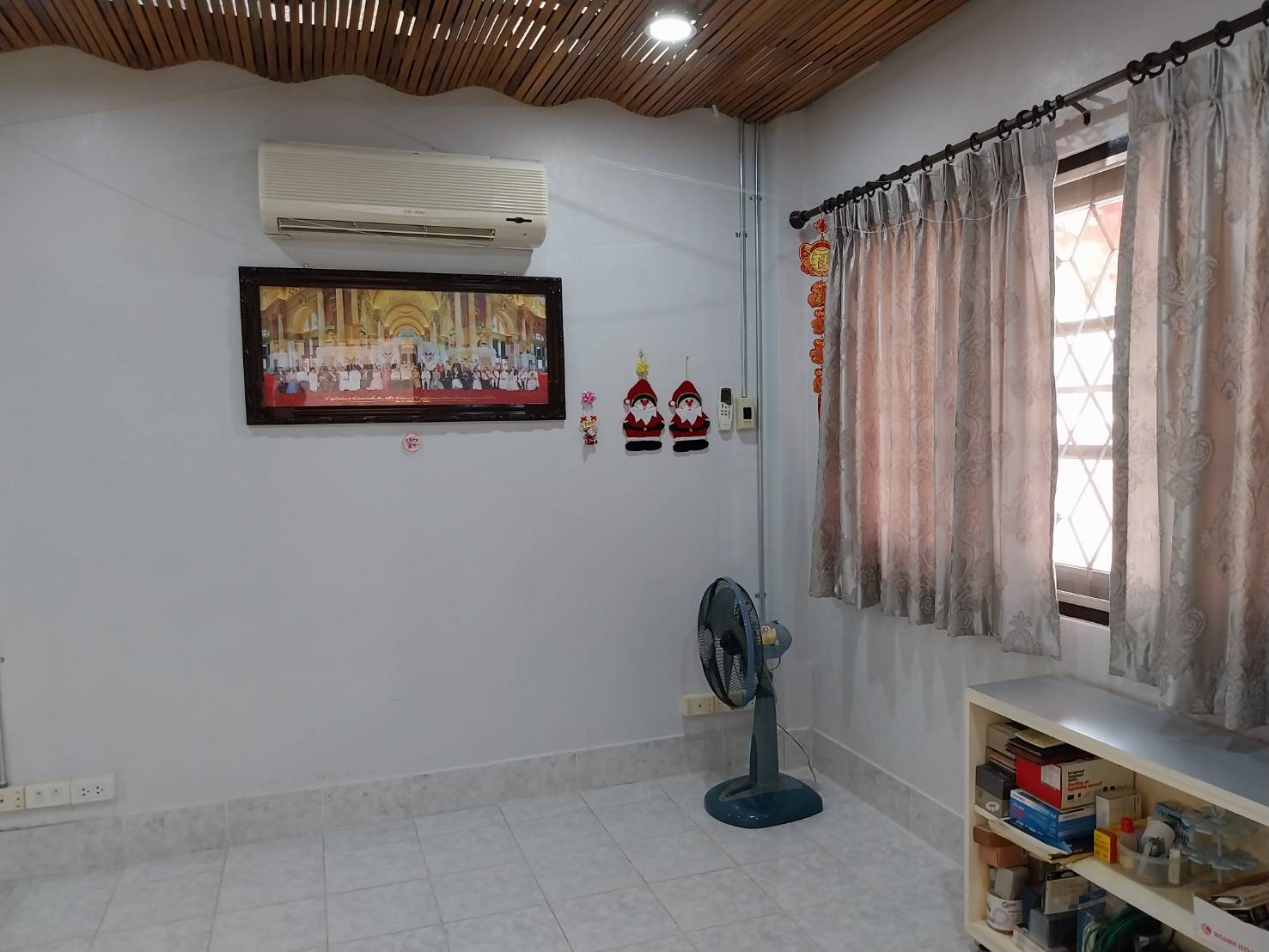 ขายโฮมออฟฟิต 2 ชั้น ขนาด 29 ตรว. ทุบกำแพง 2 หลังติดกัน 58 ตรว. กรุงเทพ