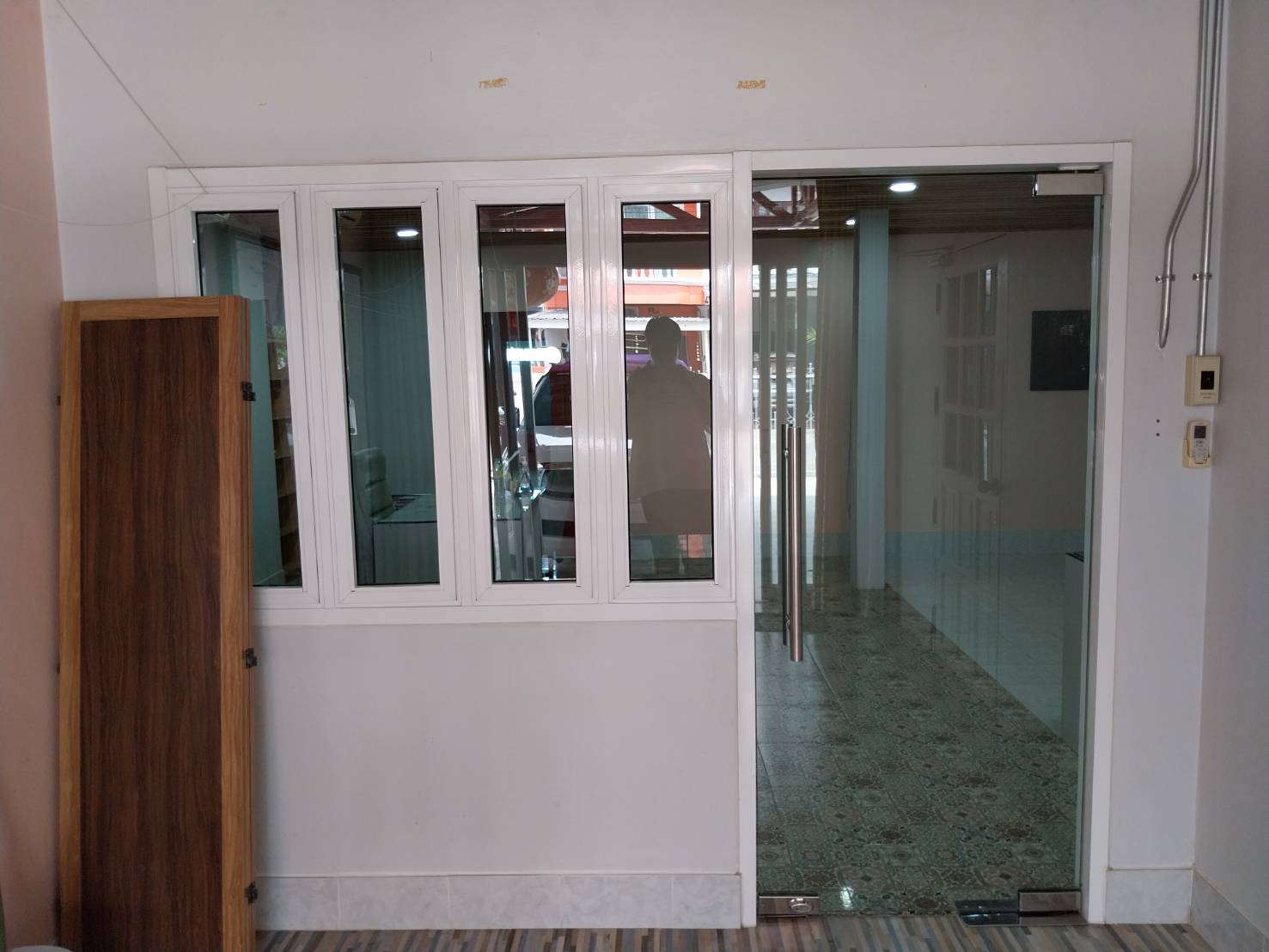 ขายโฮมออฟฟิต 2 ชั้น ขนาด 29 ตรว. ทุบกำแพง 2 หลังติดกัน 58 ตรว. กรุงเทพ