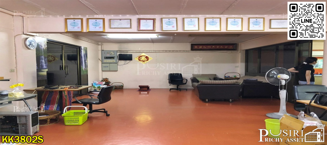 โรงงานพื้นอีพ็อกซี่ใหญ่เกือบ 3 ไร่ พื้นที่ใช้สอย 4,400 ตร.ม. พร้อมออฟฟิศ+ห้องพักคนงาน และพื้นที่ด้านหลังที่สามารถต่อเติมได้ ใกล้คลองสี่วา 500 ม. KK3802S