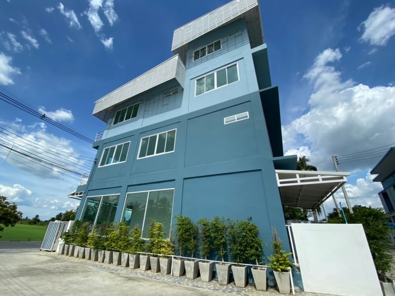 MBB130 ขายทาวน์โฮม 2 ชั้น 8 ยูนิต ริมแม่น้ำนครชัยศรี จังหวัดนครปฐม