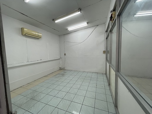 ให้เช่าตึก 2คูหา เชื่อมถึงกัน ติดถนนใหญ่สุขุมวิท67 ใกล้รถไฟฟ้าสถานีพระโขนง