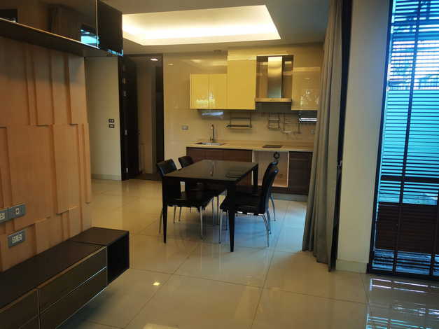 ขายบ้านแฝด The Plot Yen-Akat 3 ชั้น ใกล้ถนนพระรามสี่ คลองเตย อยู่ใจกลางเมือง ทำเลดี 