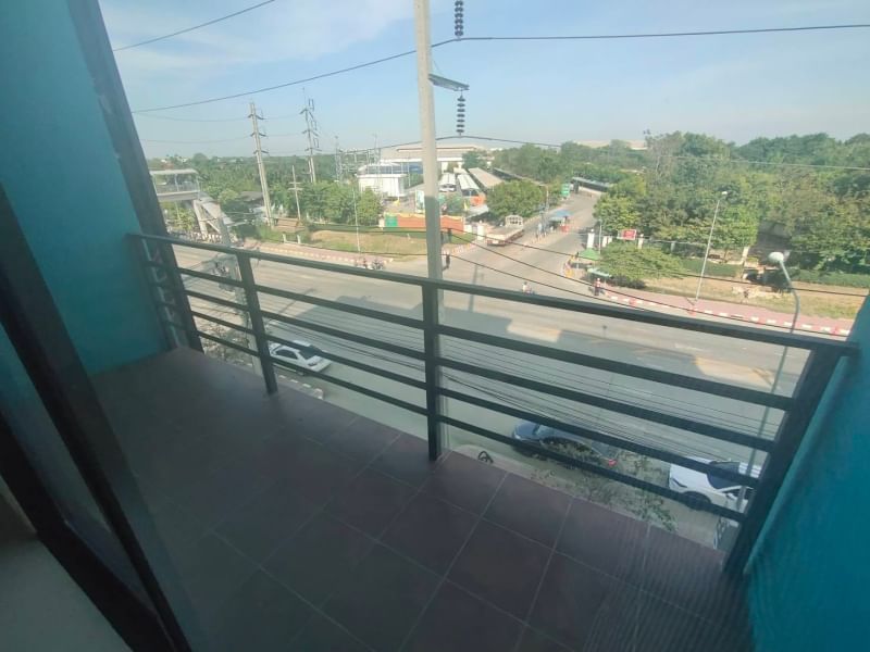 ABB128 ขายอาคารพาณิชย์ 3 ชั้นครึ่ง ตรงข้ามบริษัทน้ำมันพืชไทย จำกัด มหาชน ติดธนาคารธอส.สาขานครชัยศรี ใกล้ตลาดท่านา