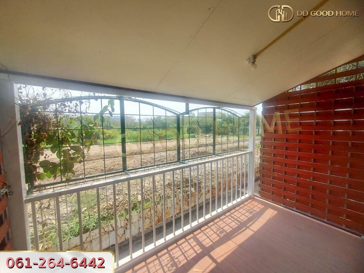 ขายอาคารพาณิชย์ 3 ชั้น ติดถนนเพชรเกษม ต.สนามจันทร์ จ.นครปฐม พร้อมห้องปล่อยเช่า