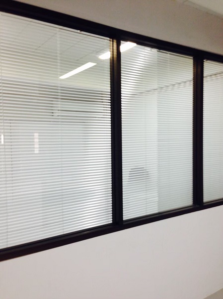 ให้เช่า อาคาร Office 4 ชั้นธนบุรีคอมเพล็กซ์ พระราม2  บ้านสกุลไทย เฟอร์นิเจอร์ครบราคาเช่า 20,000 บาทต่อเดือน 