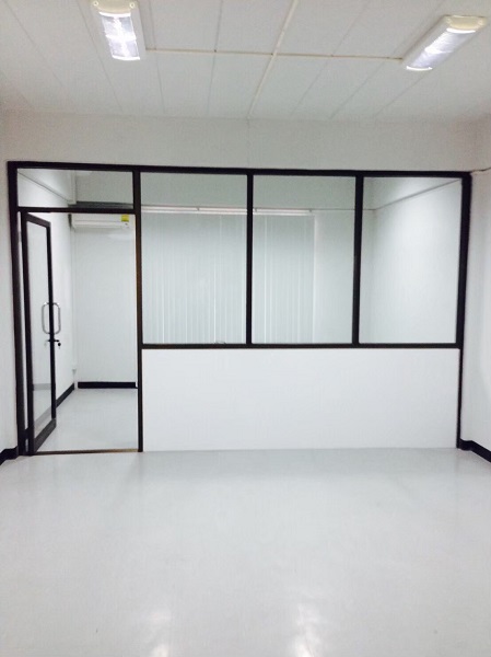 ให้เช่า อาคาร Office 4 ชั้นธนบุรีคอมเพล็กซ์ พระราม2  บ้านสกุลไทย เฟอร์นิเจอร์ครบราคาเช่า 20,000 บาทต่อเดือน 
