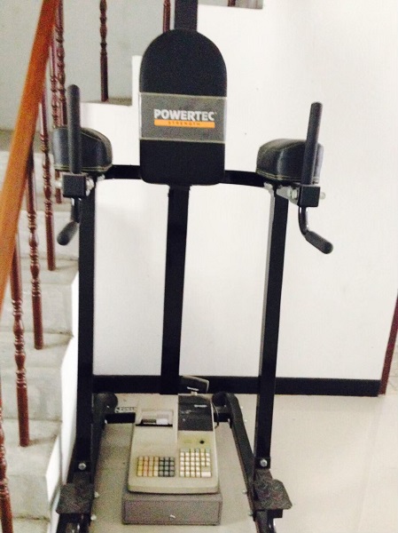 ให้เช่า อาคาร Office 4 ชั้นธนบุรีคอมเพล็กซ์ พระราม2  บ้านสกุลไทย เฟอร์นิเจอร์ครบราคาเช่า 20,000 บาทต่อเดือน 