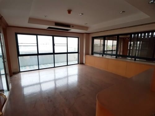 AB00561 ขายอาคารออฟฟิศ ซอยนวมินทร์ 85