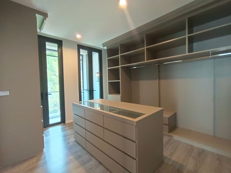 MBB152 ขายบ้านแฝด 3 ชั้น เดอะ ซอนเน่ ศรีนครินทร์ บางนา