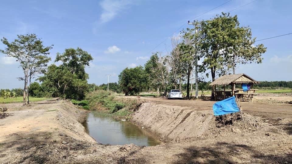 ขายที่ดินสวยยกแปลง ติดถนน 2 ด้าน แปลงมุม ถมแล้ว ทำเลดีมาก