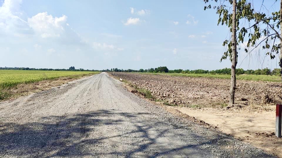 ขายที่ดินสวยยกแปลง ติดถนน 2 ด้าน แปลงมุม ถมแล้ว ทำเลดีมาก