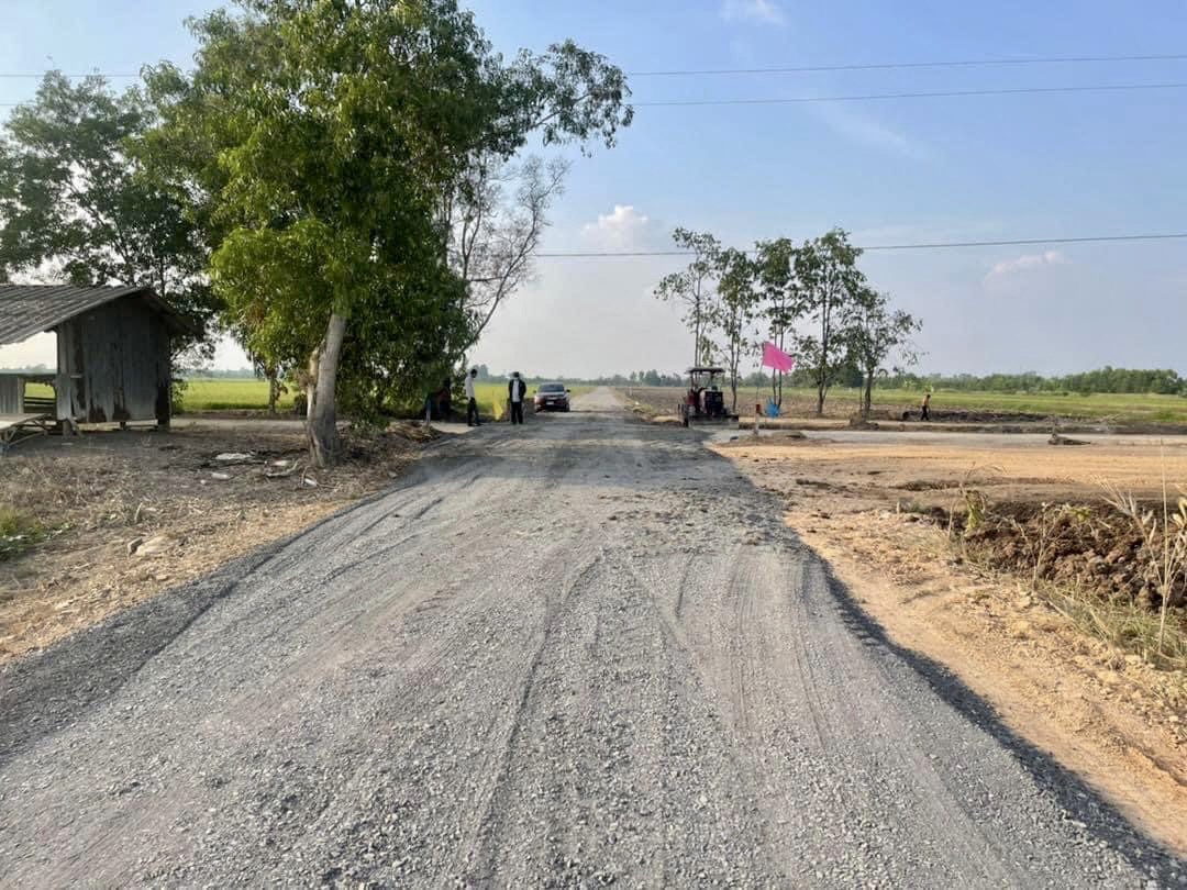 ขายที่ดินสวยยกแปลง ติดถนน 2 ด้าน แปลงมุม ถมแล้ว ทำเลดีมาก