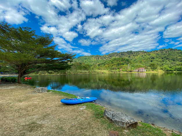 ขายที่ดินพร้อมสิ่งปลูกสร้าง ใกล้น้ำตกสาริกา ทำเลทอง วิวภูเขา ติดถนน ตำบลสาริกา นครนายก 