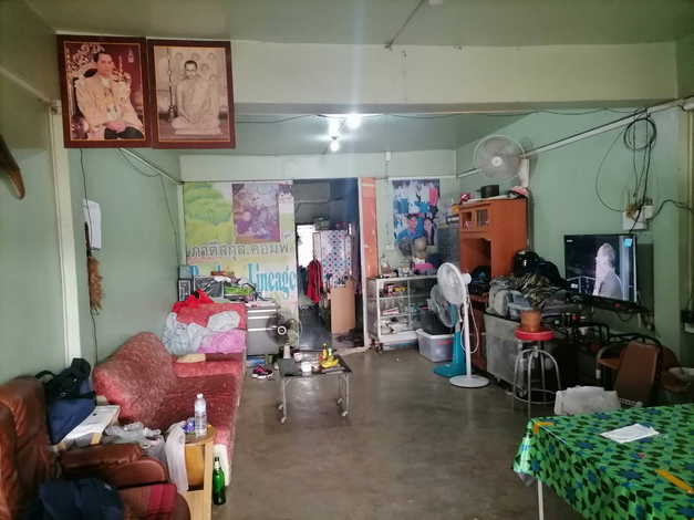 อาคารพาณิชย์ 2 ชั้น  หลังสีเขียว ใกล้แหล่งชุมชน เดินทางสะดวก หนองนาคำ อุดรธานี