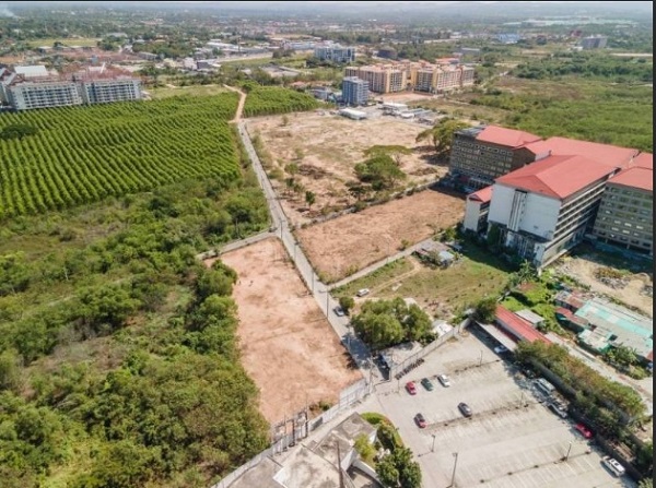  ขายที่ดินใกล้หาดจอมเทียน ซอยชัยพฤกษ์ 3 มี 3 แปลง  2 แปลง ติดกันเนื้อที่รวม 2 ไร่กว่า พื้นที่สีแดง พ.4 (EEC)  อีกแปลง เนื้อที่1 ไร่กว่า ใกล้โรงแรมจอมเทียนออลิเดย์ ใกล้โรงแรมเซนทรามาริส