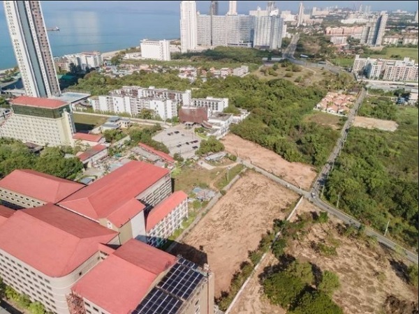  ขายที่ดินใกล้หาดจอมเทียน ซอยชัยพฤกษ์ 3 มี 3 แปลง  2 แปลง ติดกันเนื้อที่รวม 2 ไร่กว่า พื้นที่สีแดง พ.4 (EEC)  อีกแปลง เนื้อที่1 ไร่กว่า ใกล้โรงแรมจอมเทียนออลิเดย์ ใกล้โรงแรมเซนทรามาริส