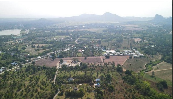 ขายที่ดินเขาใกล้ชีจรรย์ ชลบุรี เนื้อที่ 30 ไร่โฉนด 2 แปลง  ใกล้สวนนงนุชพัทยา ใกล้หาดจอมเทียน ทำเลดีมาก ใกล้หาดบางเสร่  ใกล้สนามกอฟล์ ใกล้แหล่งท่องเที่ยวมากมาย 