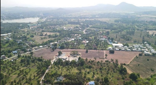 ขายที่ดินเขาใกล้ชีจรรย์ ชลบุรี เนื้อที่ 30 ไร่โฉนด 2 แปลง  ใกล้สวนนงนุชพัทยา ใกล้หาดจอมเทียน ทำเลดีมาก ใกล้หาดบางเสร่  ใกล้สนามกอฟล์ ใกล้แหล่งท่องเที่ยวมากมาย 