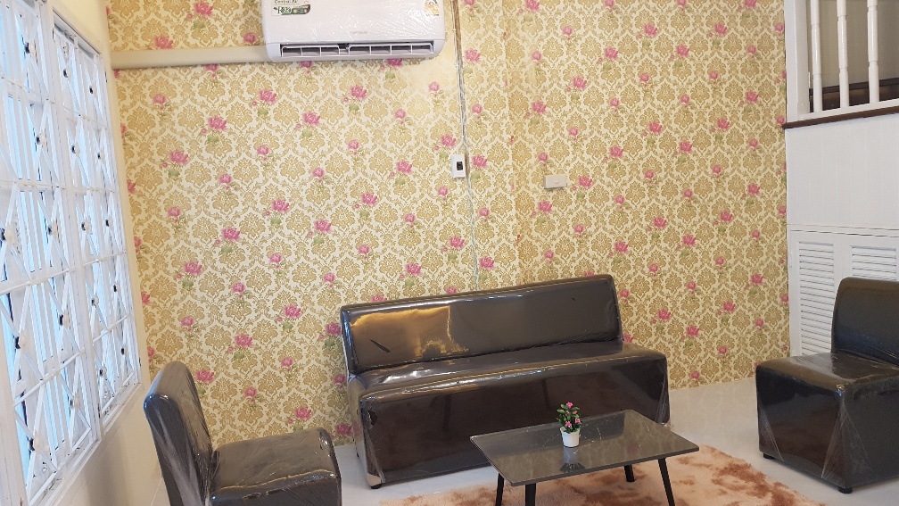 ขายหมู่บ้านถนนเรวดี4ห้องนอน3ชั้นตกแต่งใหม่