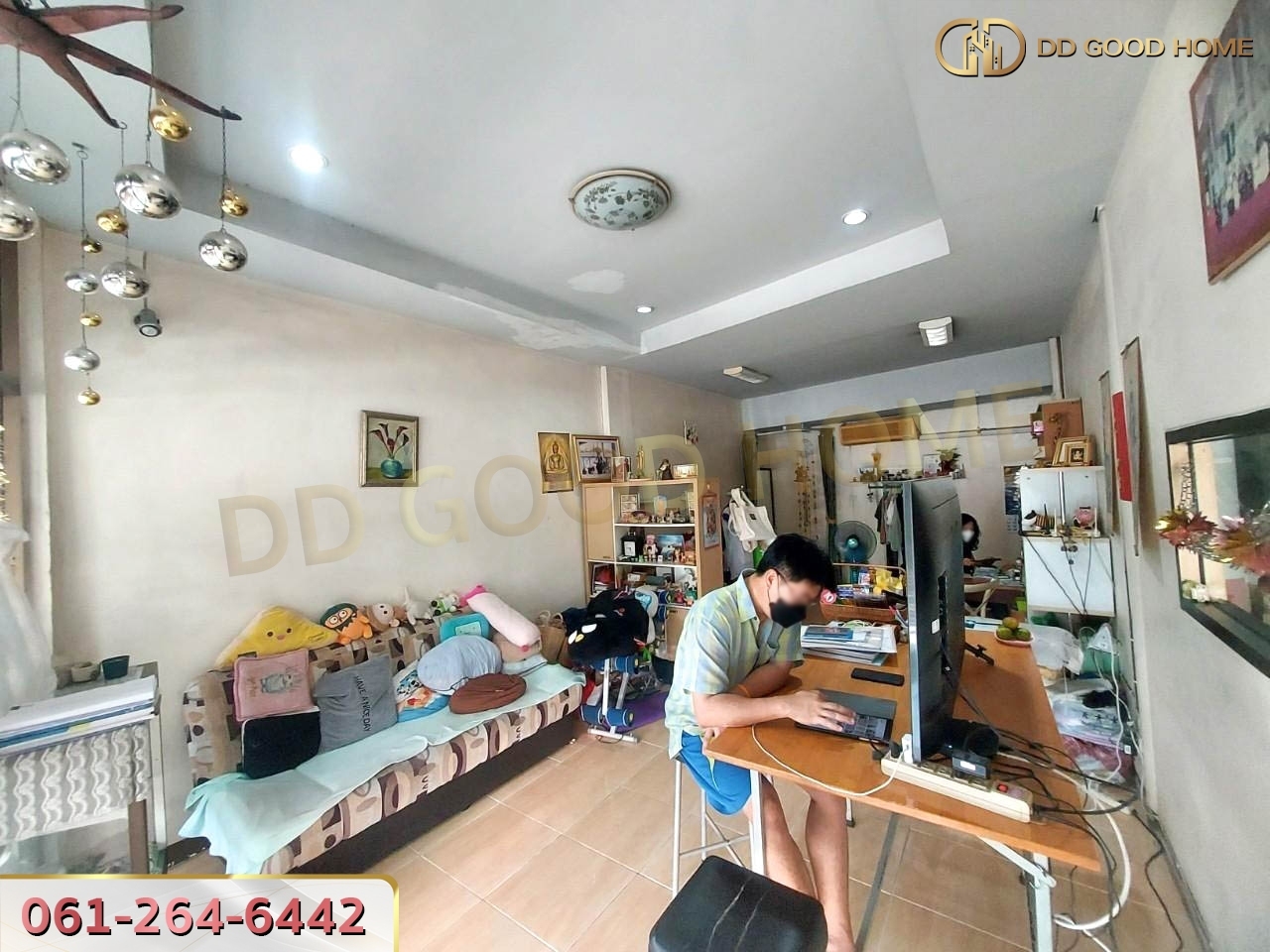 อาคารพาณิชย์ 4 ชั้น 2 คูหามีดาดฟ้า ติดถนนเพชรเกษม ทำเลทองเหมาะกับการลงทุนสุดๆ