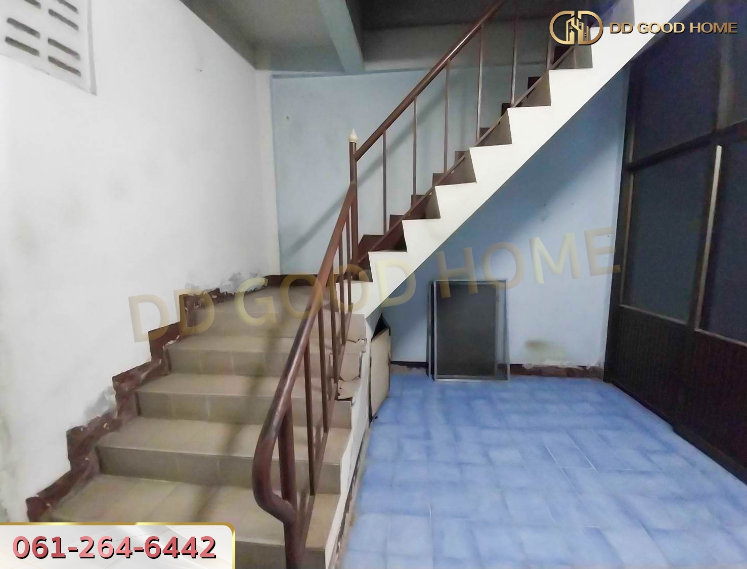 ขายทาวน์เฮาส์ 2 ชั้น บ้านศรีสามพราน ต.​ท่าตลาด