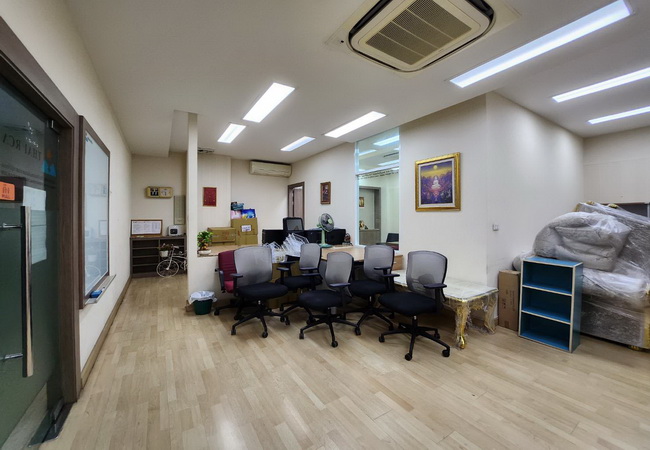 ขายพื้นที่สำนักงานวิวิด ทาวเวอร์ ซอยพัฒนาการ 54 เนื้อที่ 85.04 ตารางเมตร ใกล้รถไฟฟ้า สถานีพัฒนาการ