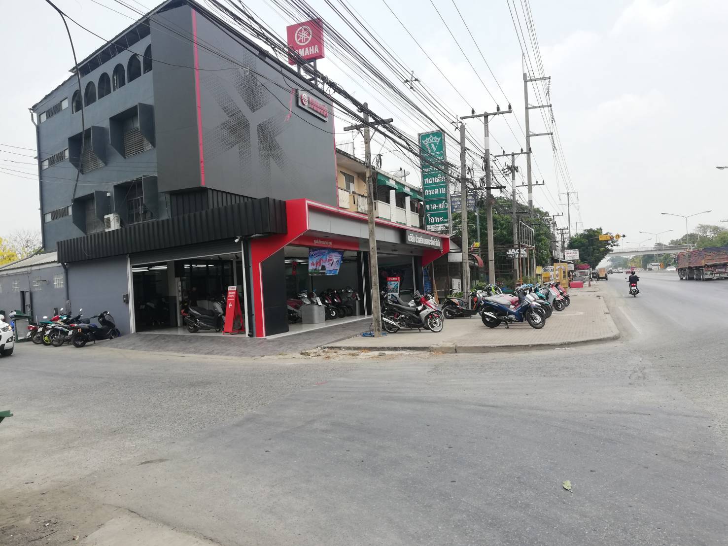 ขายที่ดินถมแล้ว 9ไร่  สีม่วง คลอง8 ลำผักกูด ธัญบุรี ปทุมธานี เหมาะสร้างโรงงาน โกดัง