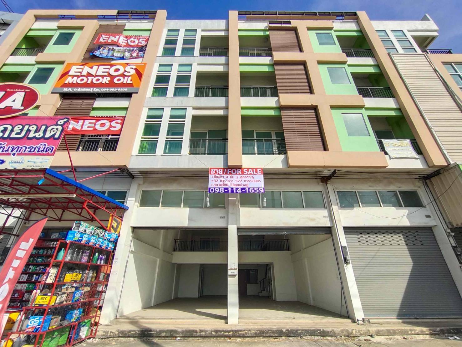 ขายตึกแถว 4 ชั้น 2 คูหา ตีทะลุ  522 ตร.ม. 32  วา  ติดถนน 8 เลน  ถนน  พุทธสาคร  อ้อมน้อย