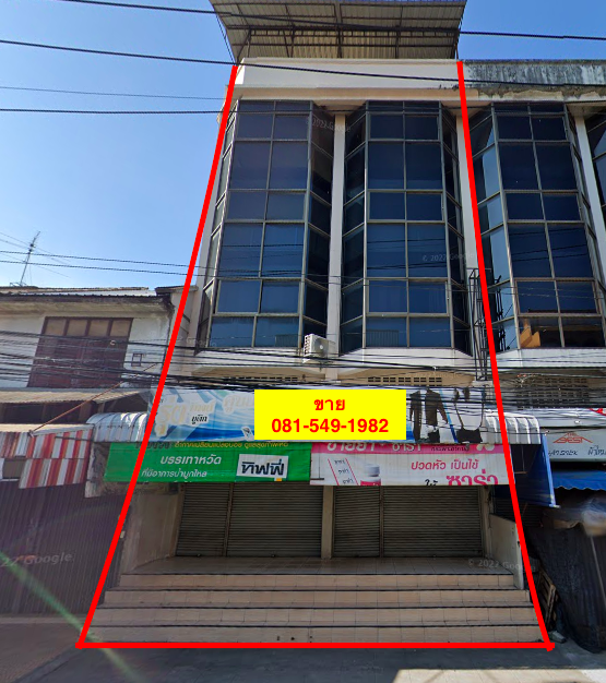 ขายอาคารพาณิชย์ 4 ชั้น 2 คูหา อยู่ติดถนนทางเข้าตลาดวโรรส จังหวัดเชียงใหม่ ทำเลดี เหมาะกับการลงทุนค้าขาย