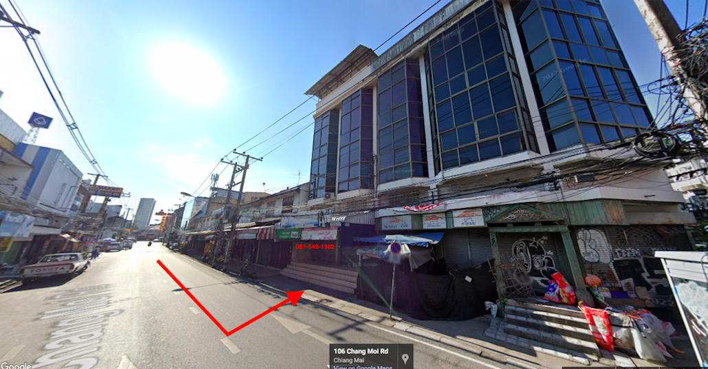 ขายอาคารพาณิชย์ 4 ชั้น 2 คูหา อยู่ติดถนนทางเข้าตลาดวโรรส จังหวัดเชียงใหม่ ทำเลดี เหมาะกับการลงทุนค้าขาย