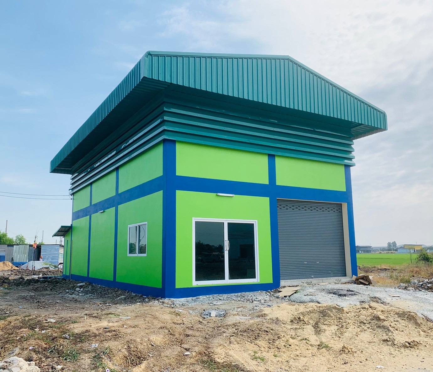 ทำเลที่ดินดีมากเพราะเราไม่อนุญาตให้สร้างโรงงานหล่อหลอม โรงงานสารเคมี