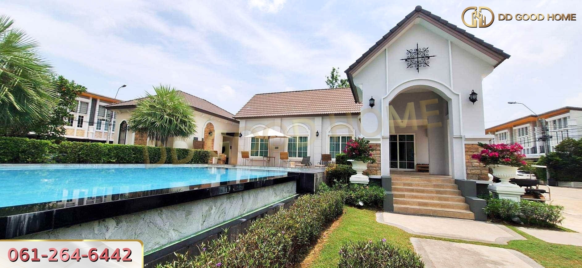 ทาวน์โฮม 2 ชั้น บ้านหลังมุม หมู่บ้านโกลเด้น ทาวน์  รามอินทรา-วงแหวน  ใกล้รถไฟฟ้า พร้อมอยู่