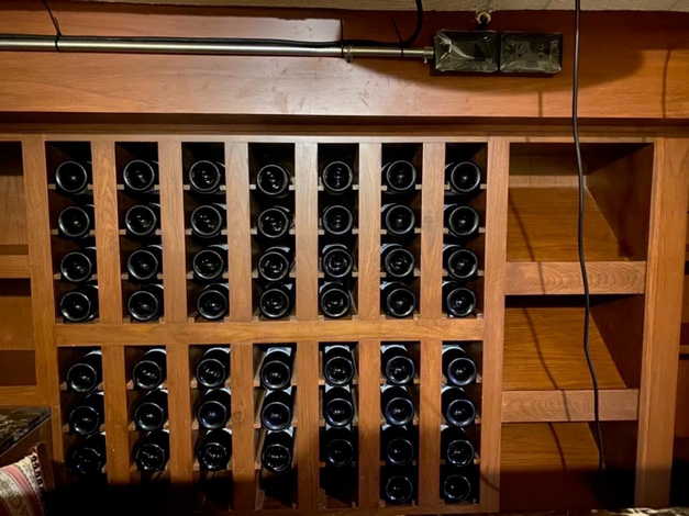 ขายบ้านเขาใหญ่ ถนนธนะรัตน์  ตำบลหมูสี เขาใหญ่ อำเภอปากช่อง  ใกล้ปาลิโอเขาใหญ่ (เจ้าของขายเอง)