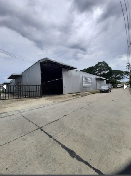  ให้เช่าโกดังสร้างใหม่ ซอยลาดพร้าว91 ขนาด 200 และ 400 ตรม ใกล้ โรงพยาบาลลาดพร้าว และ เดอะมอลล์บางกะปิ รถไฟฟ้าสายสีเหลือง