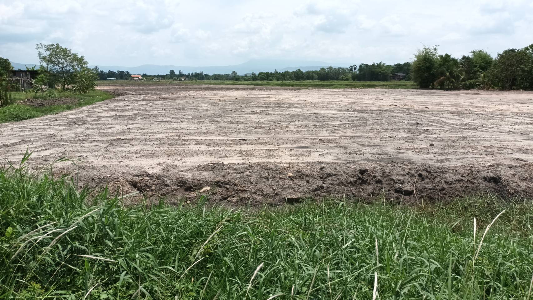 ขายที่ดินถมสวยติดถนน6เลน