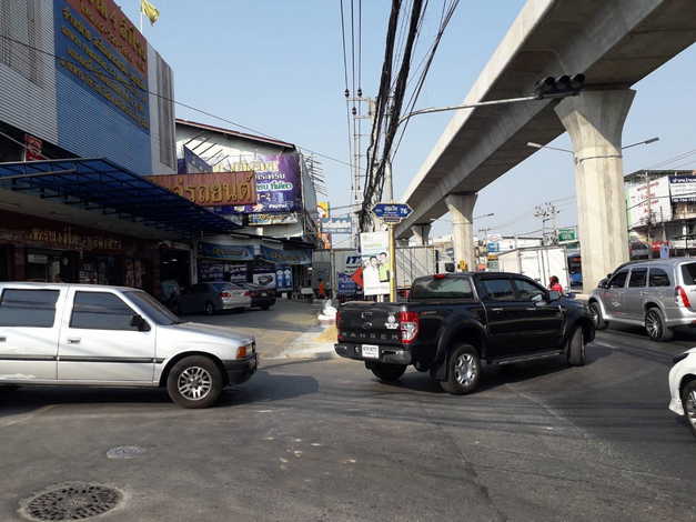 ขายที่ดินเปล่า 4 ไร่  ทำเลดี เดินทางสะดวก ถนนสุขุมวิท 76 แถวสำโรง สมุทรปราการ