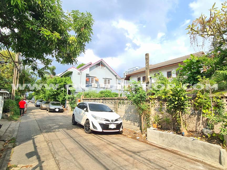 ที่ดิน ถ.กรุงเทพ-นนทบุรี บางซื่อ