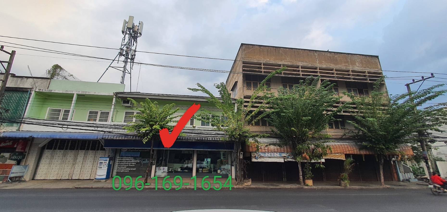 ขายที่ดินพร้อมสิ่งปลูกสร้าง เนื้อที่ดิน 529 ตารางวา อำเภอเมืองเชียงใหม่