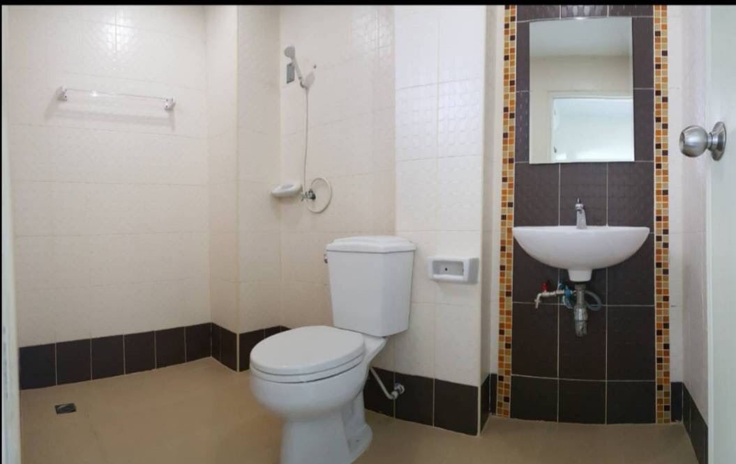 ขายอพาร์ตเมนต์ใกล้นิคม อมตะนคร ชลบุรี  Apartment for sale near Amata Nakorn Industrial, Chonburi